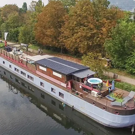 Ботель Le Grand Large *