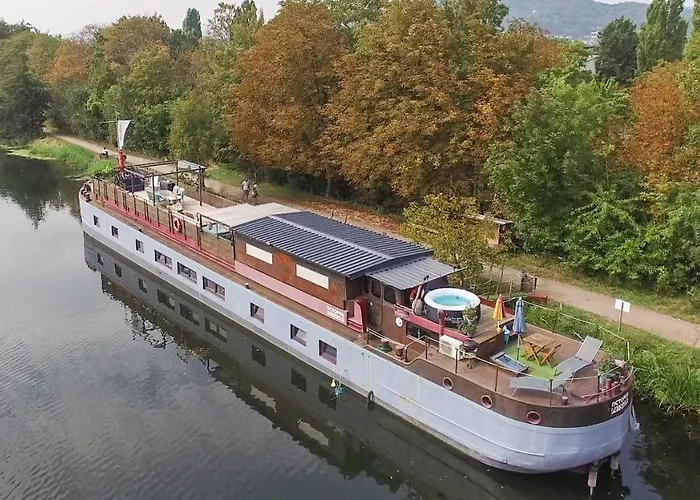 Botel Le Grand Large *