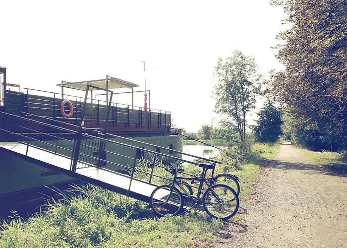 Botel Le Grand Large